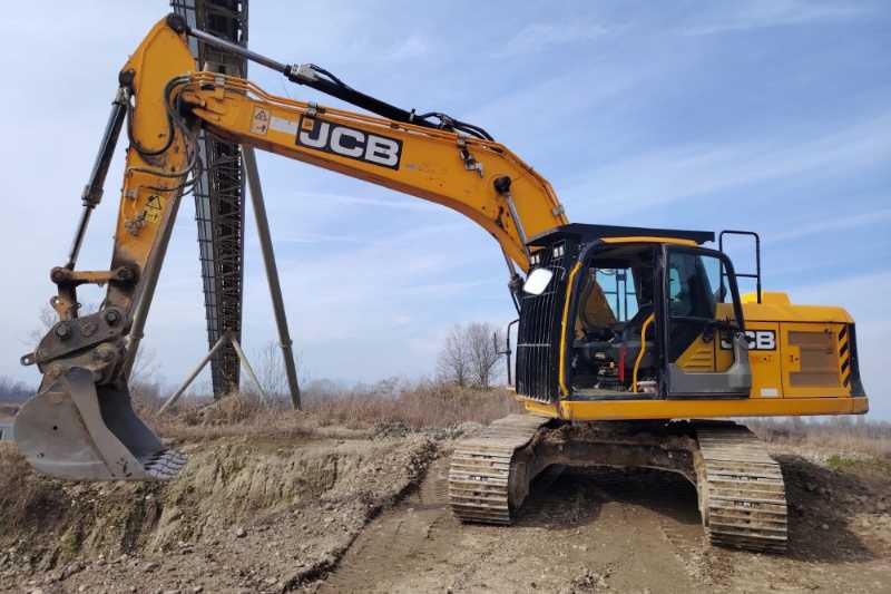 OmecoHub - Immagine JCB 220X L4F